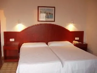 Hotel Mediterrani Calella De Palafrugell 3*,